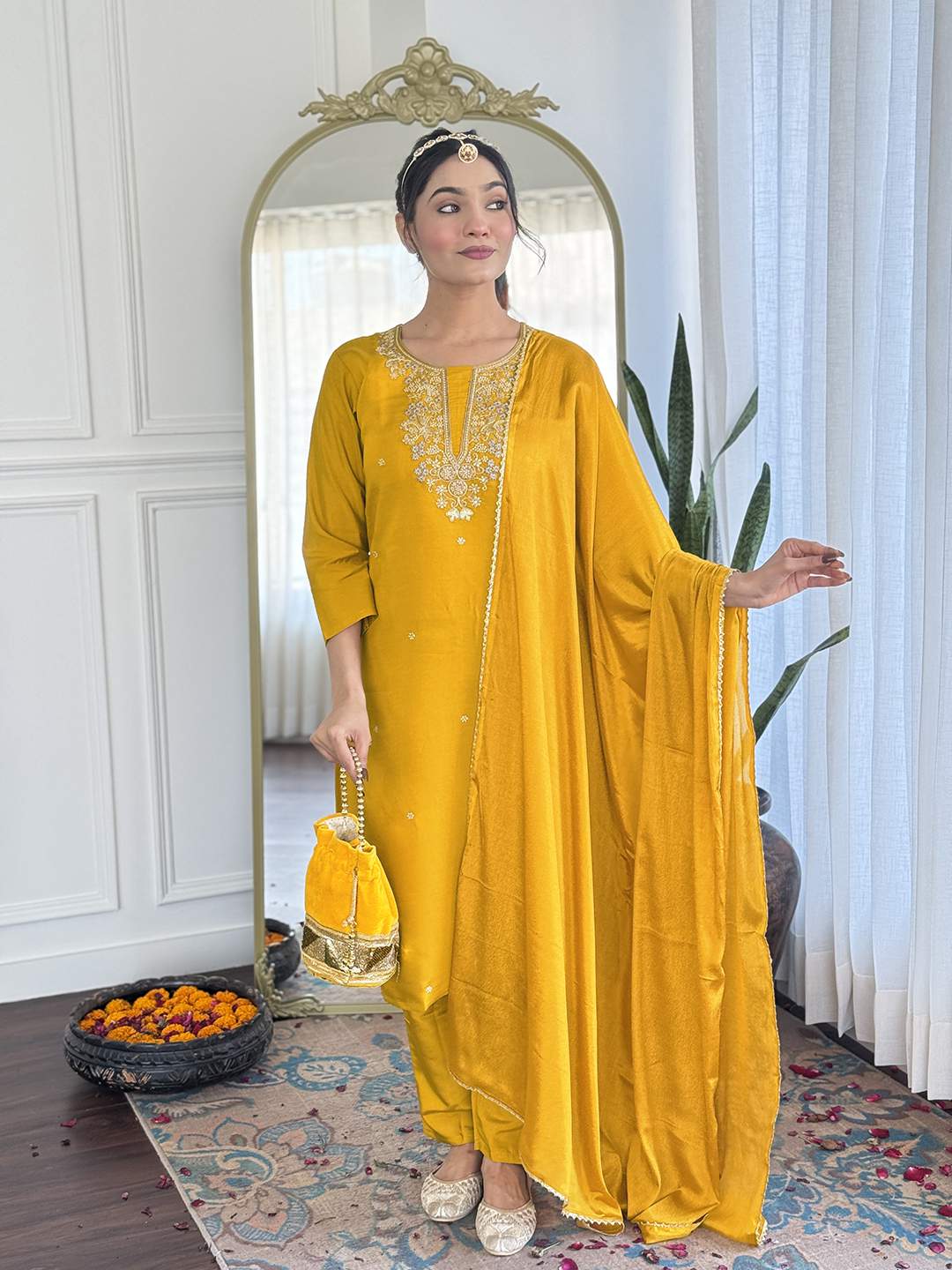 Embroidery Viscose Chanderi Kurta Set