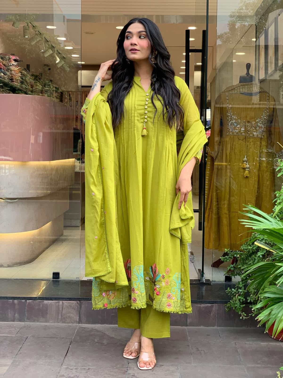 Green Embroidared Chanderi Silk Kurta Set