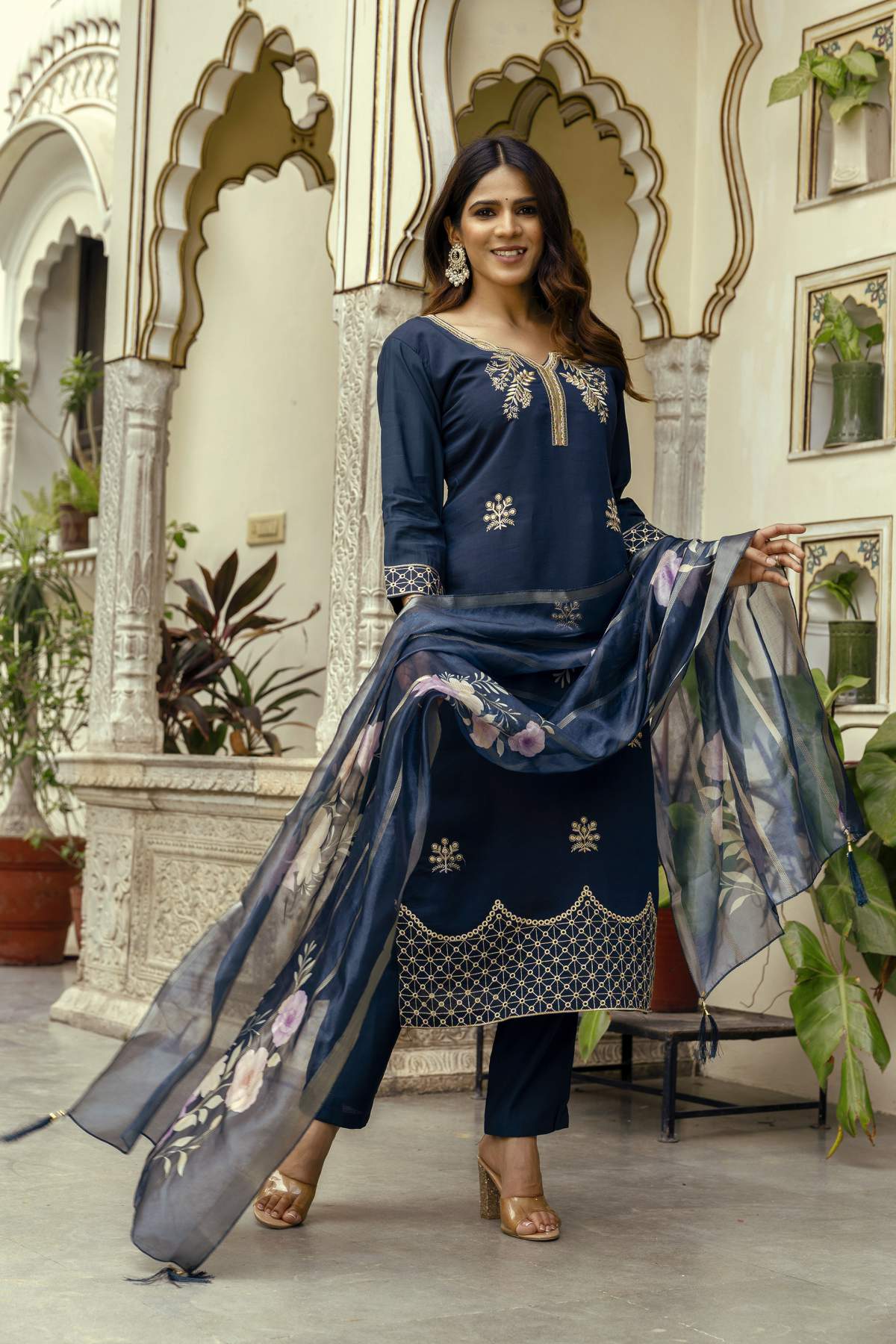 Embroidared Beads Viscose Chanderi Kurta Set