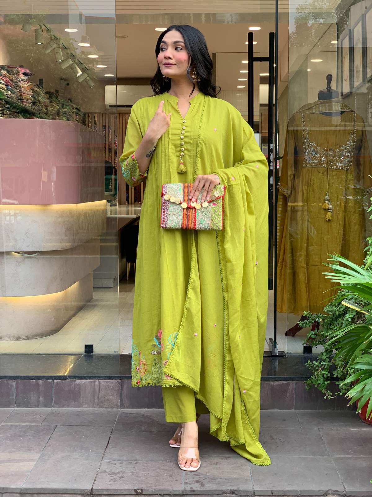 Green Embroidared Chanderi Silk Kurta Set