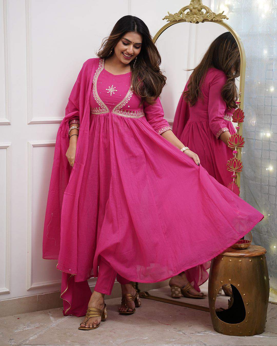 Pink Embroidared Muslin Cotton (cottan Inner) Kurta Set