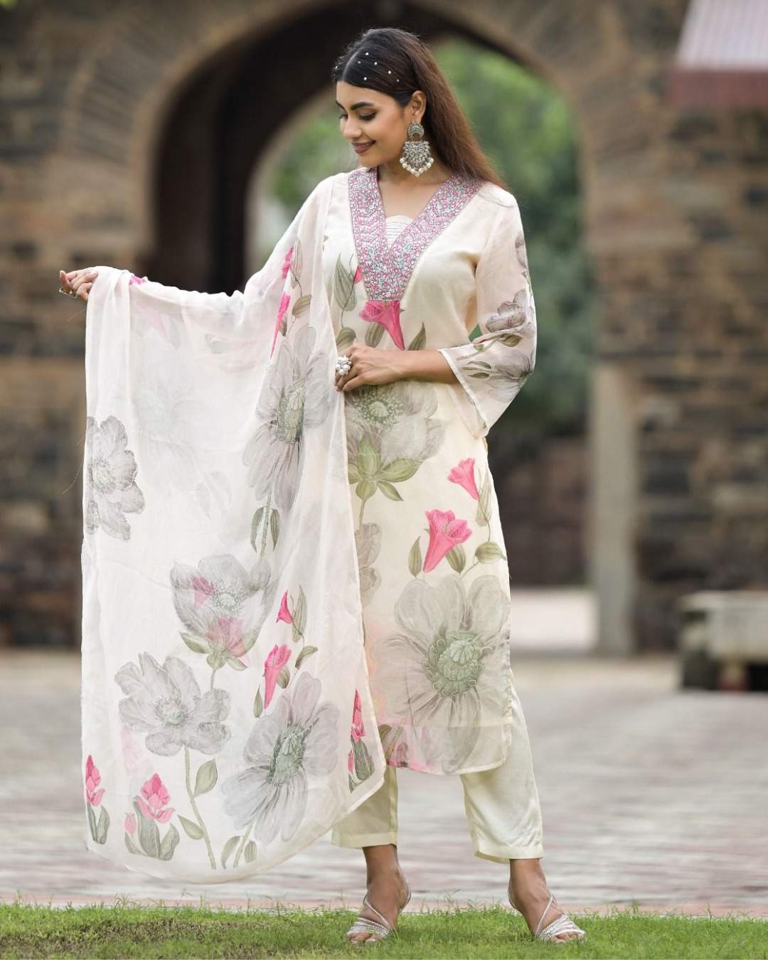 White Embroidery Georgette Kurta Set
