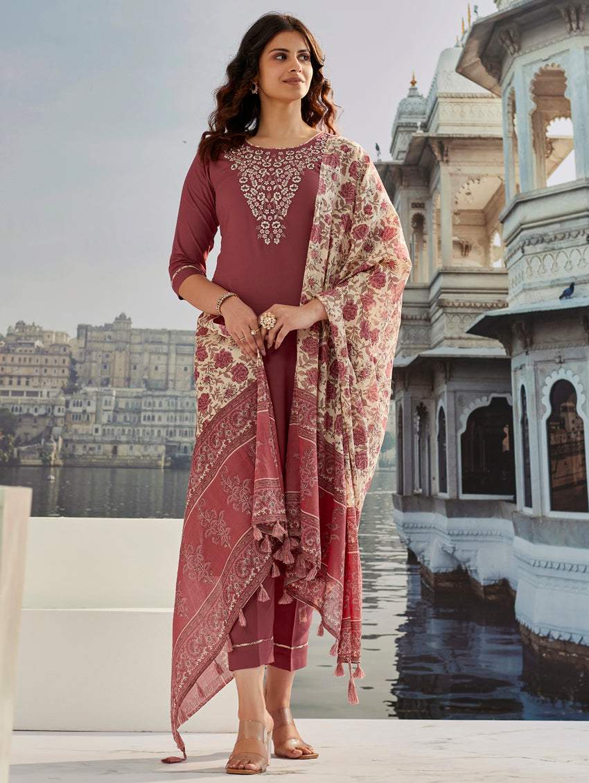 Embroidery Cotton Silk Kurta Set
