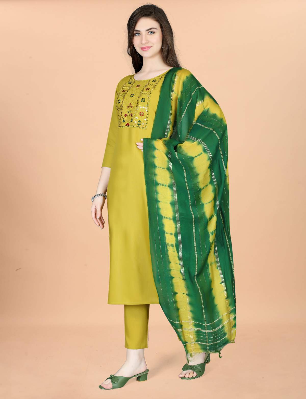 Embroidery Cotton Blend Kurta Set