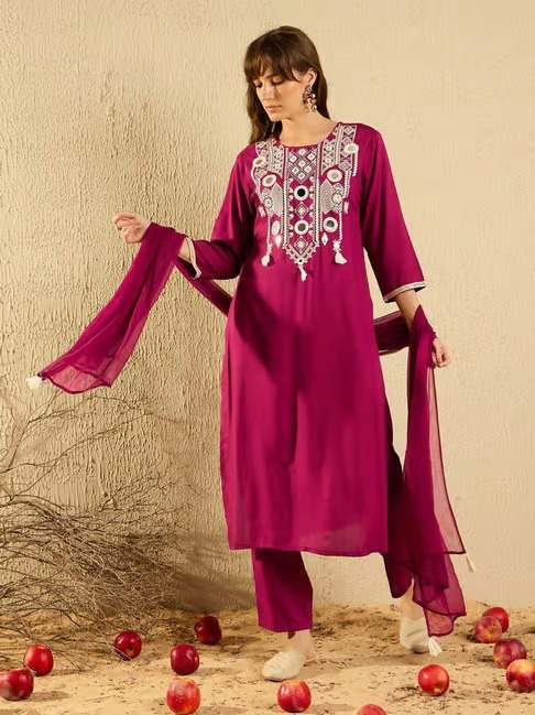 Embroidared Viscose Chanderi Kurta Set