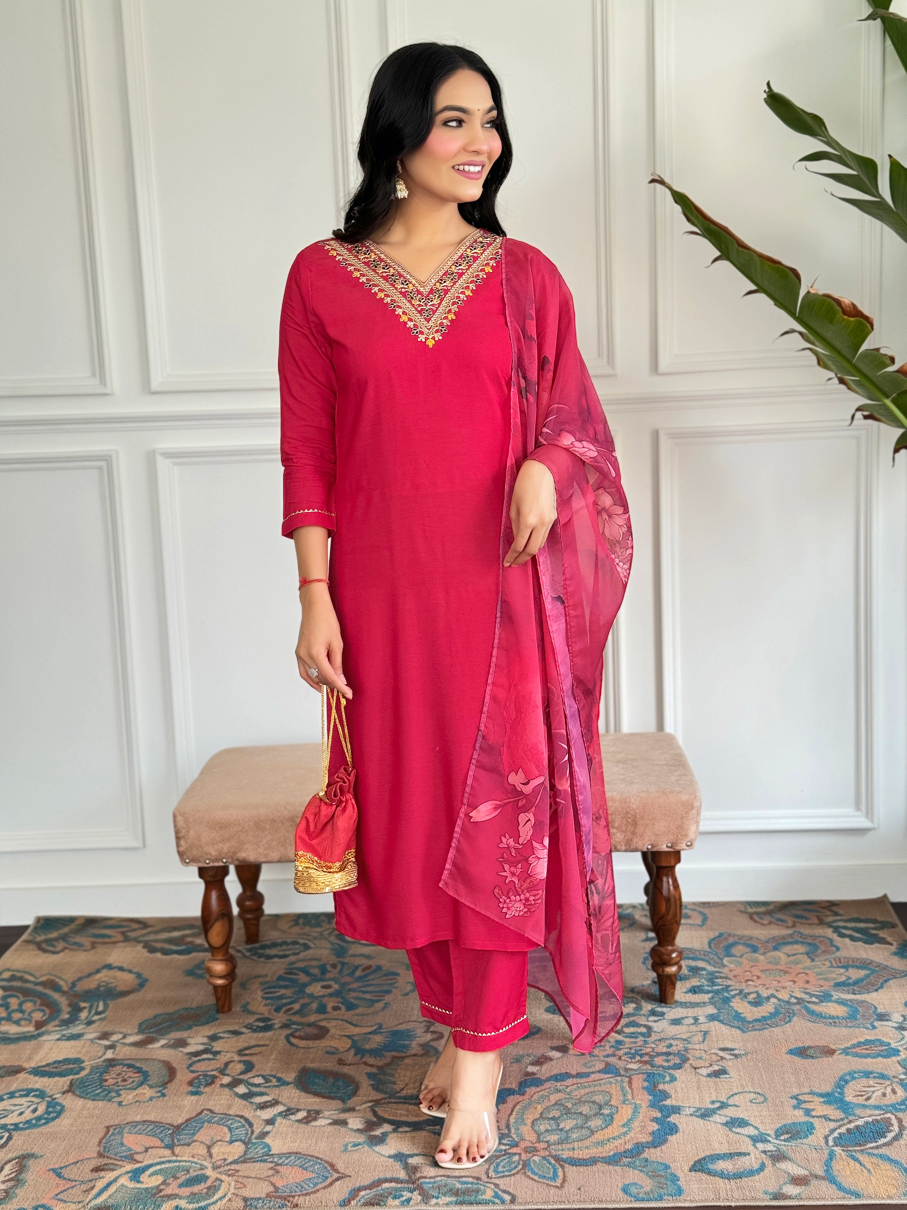 Fuchsia Thread Rayon Kurta Set with Dupatta V-Neck