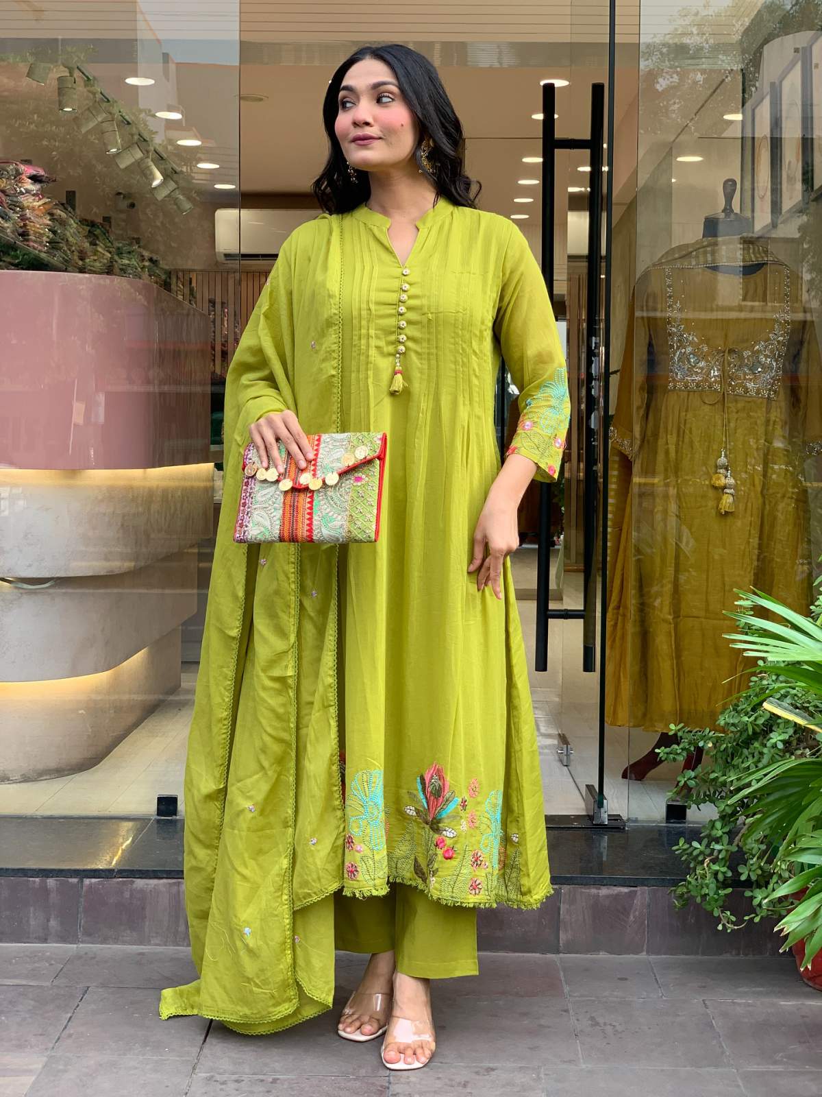 Green Embroidared Chanderi Silk Kurta Set