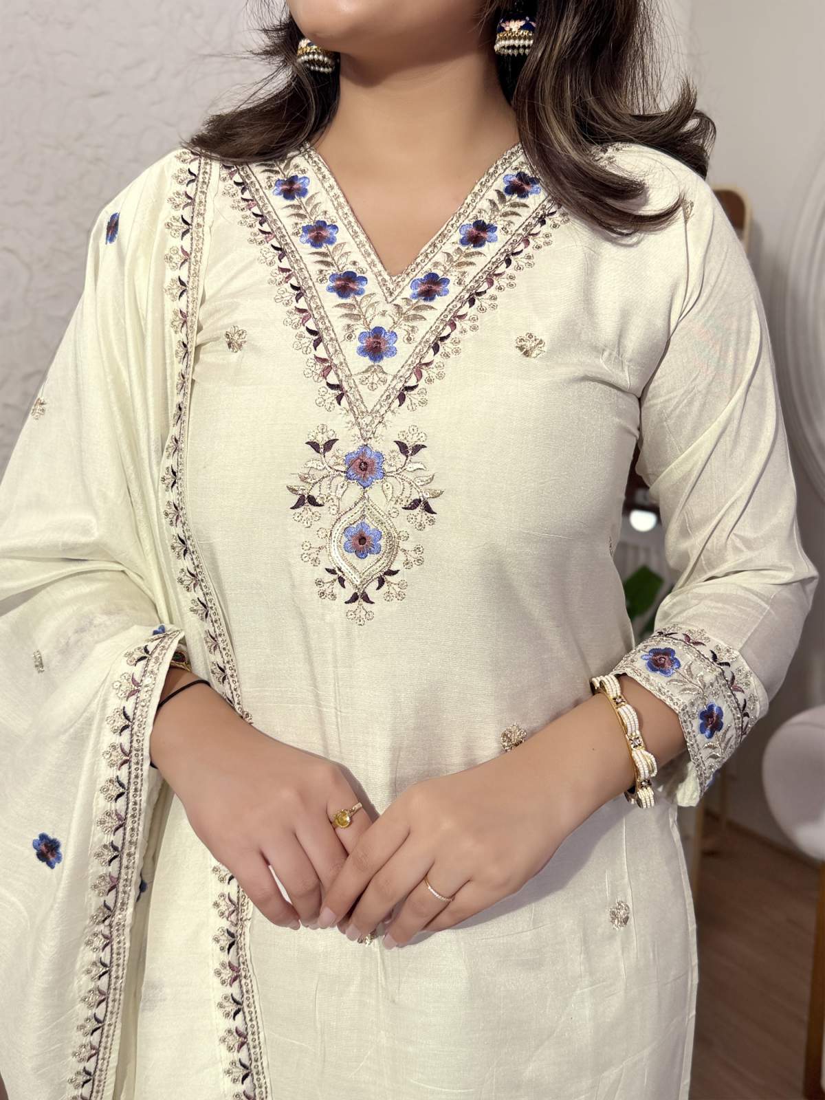 Embroidared Viscose Silk Kurta Set