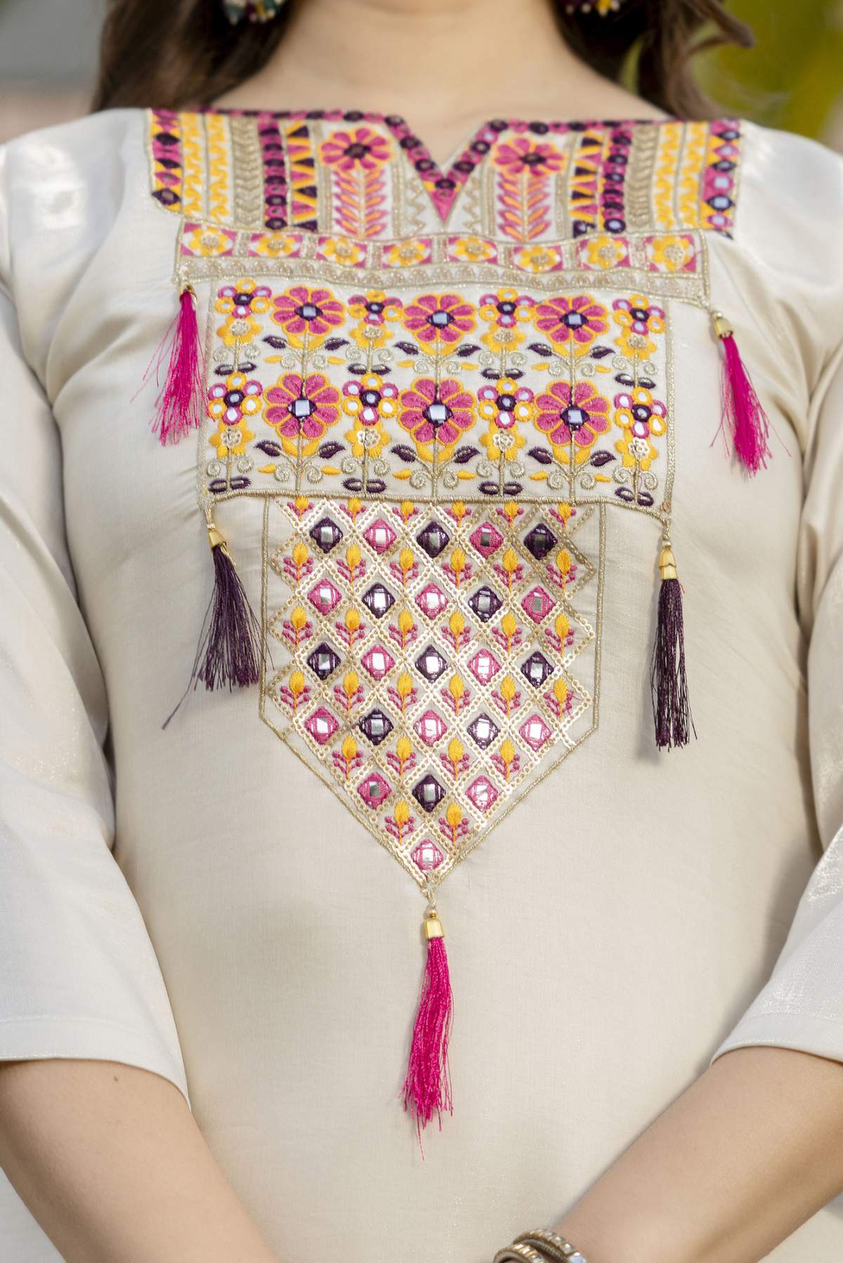 Embroidared Viscose Simmer Kurta Set