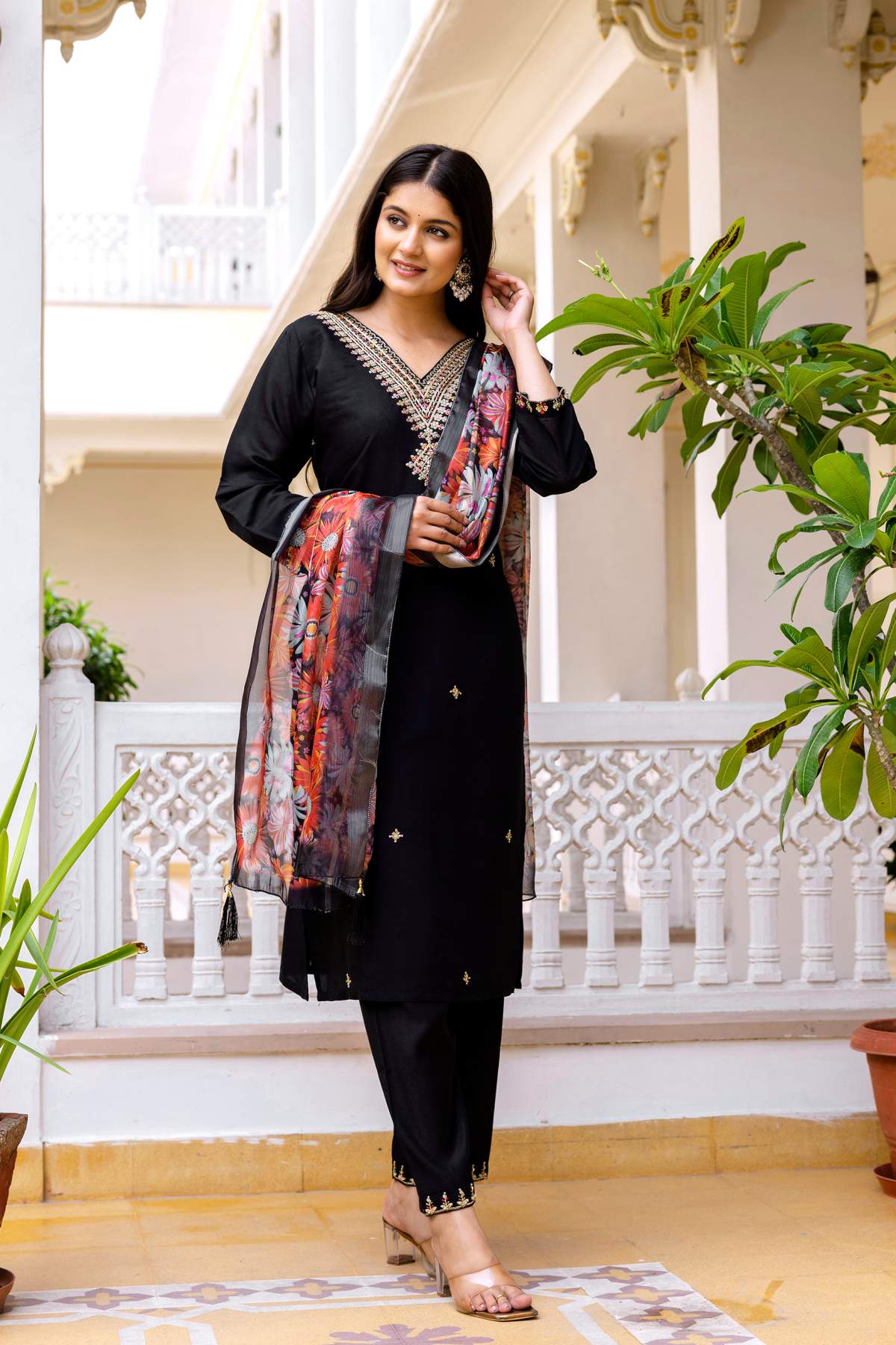 Embroidared Beads Viscose Chanderi Kurta Set