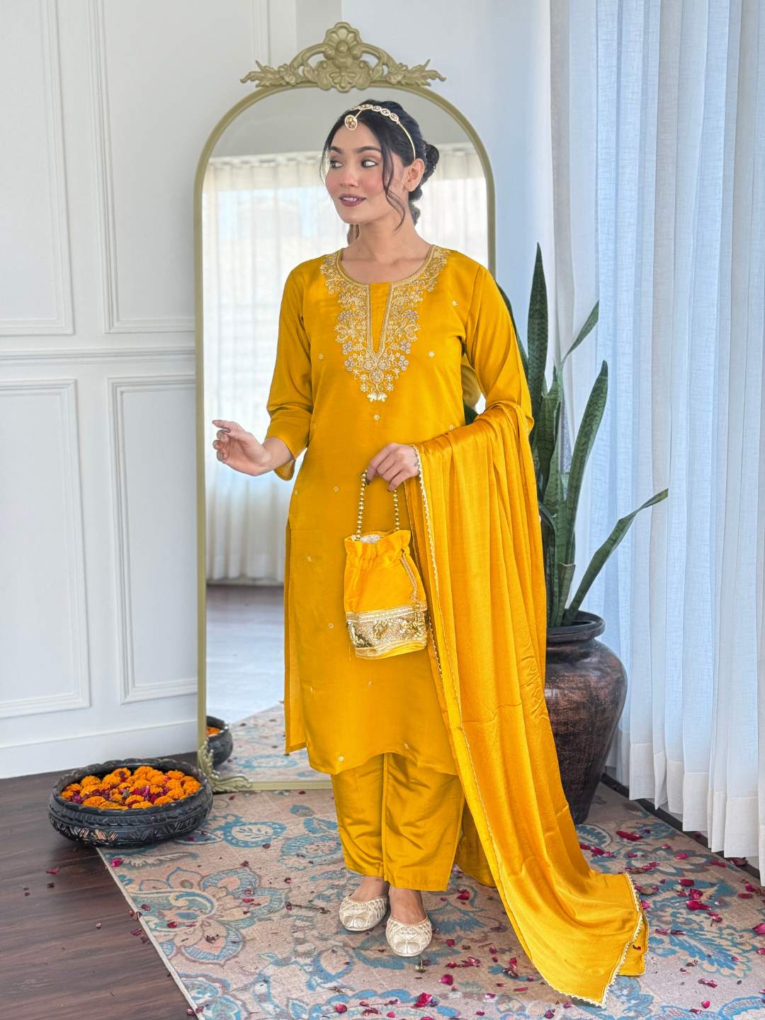 Embroidery Viscose Chanderi Kurta Set