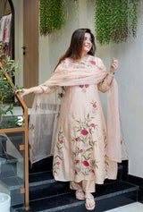 Embroidared Bsy Chanderi Silk Kurta Set