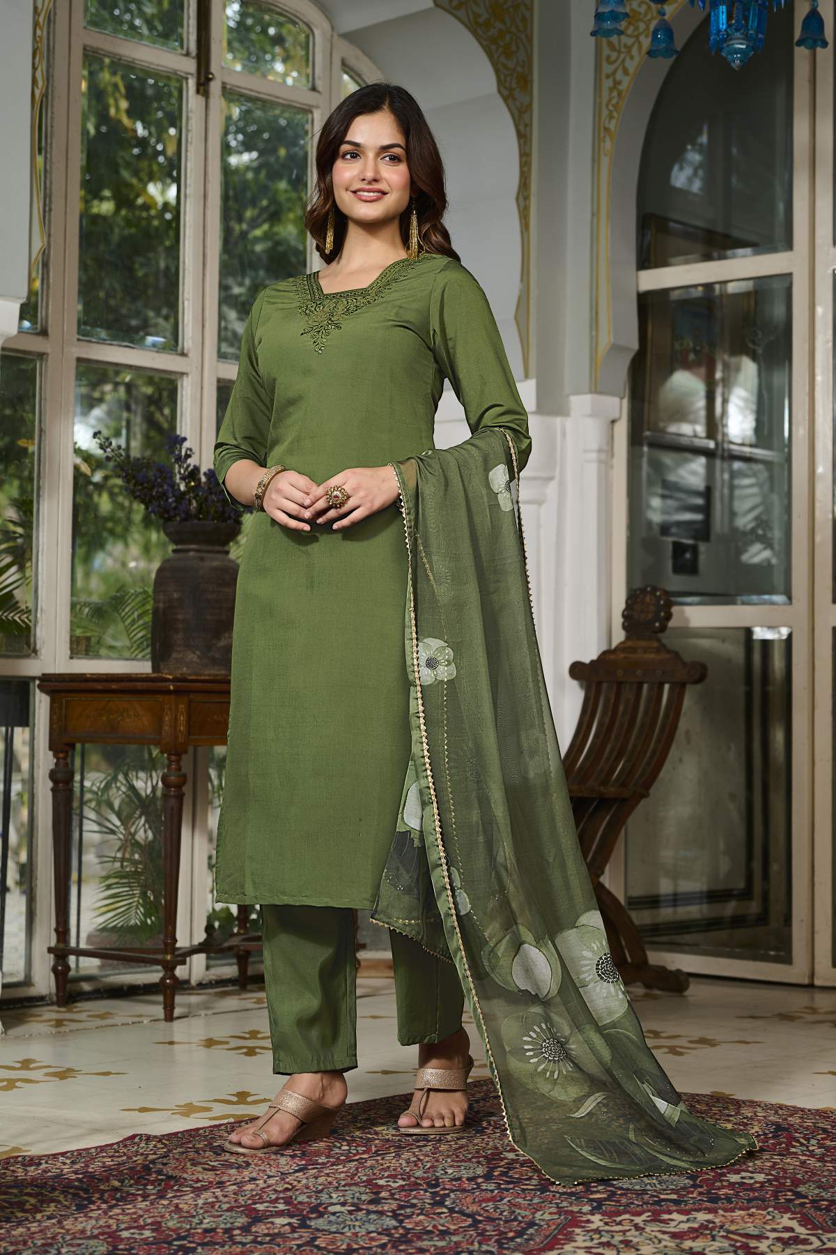 Embroidared Viscose Chanderi Kurta Set