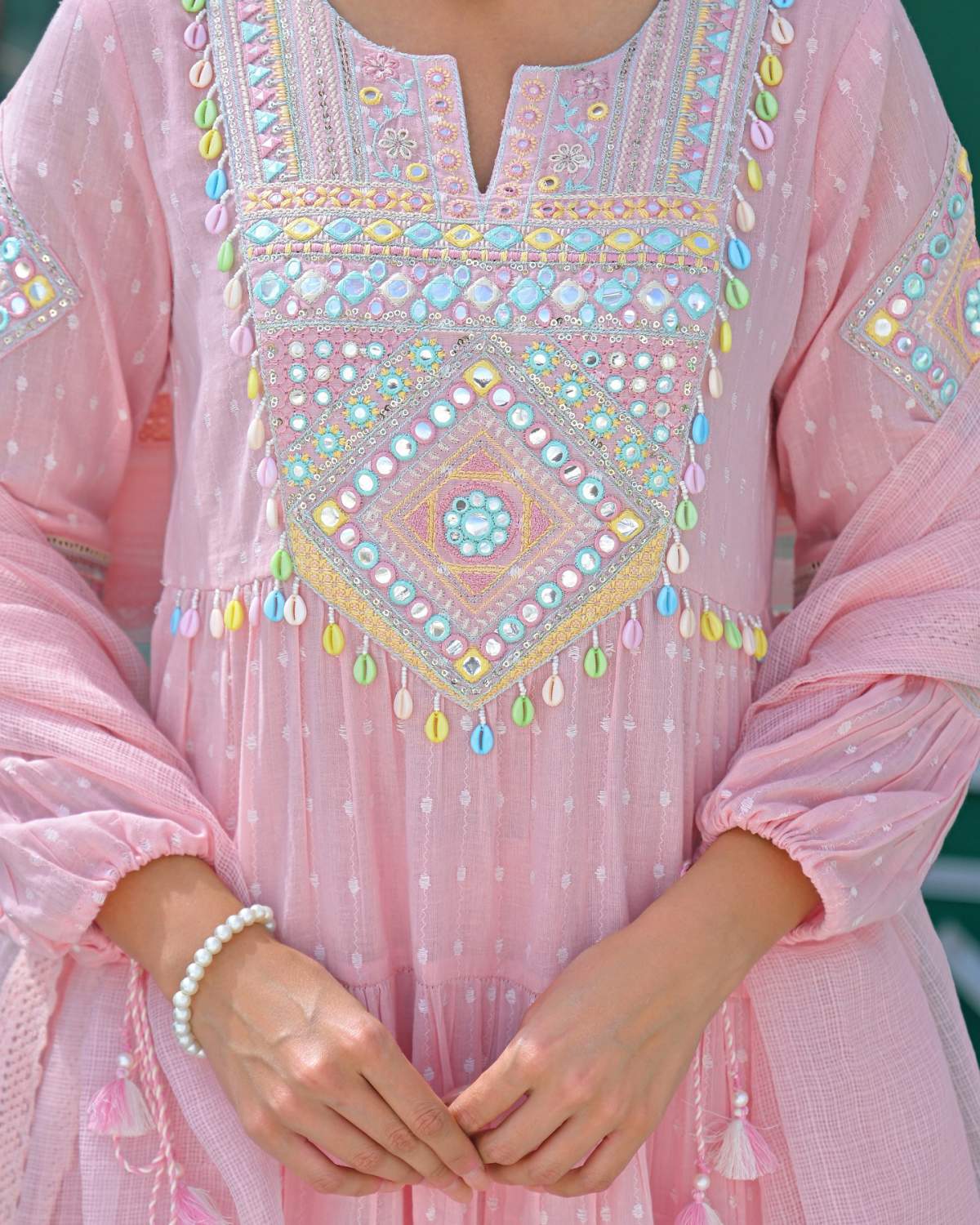 Pink Embroidared Flex Buti Cottan Kurta Set