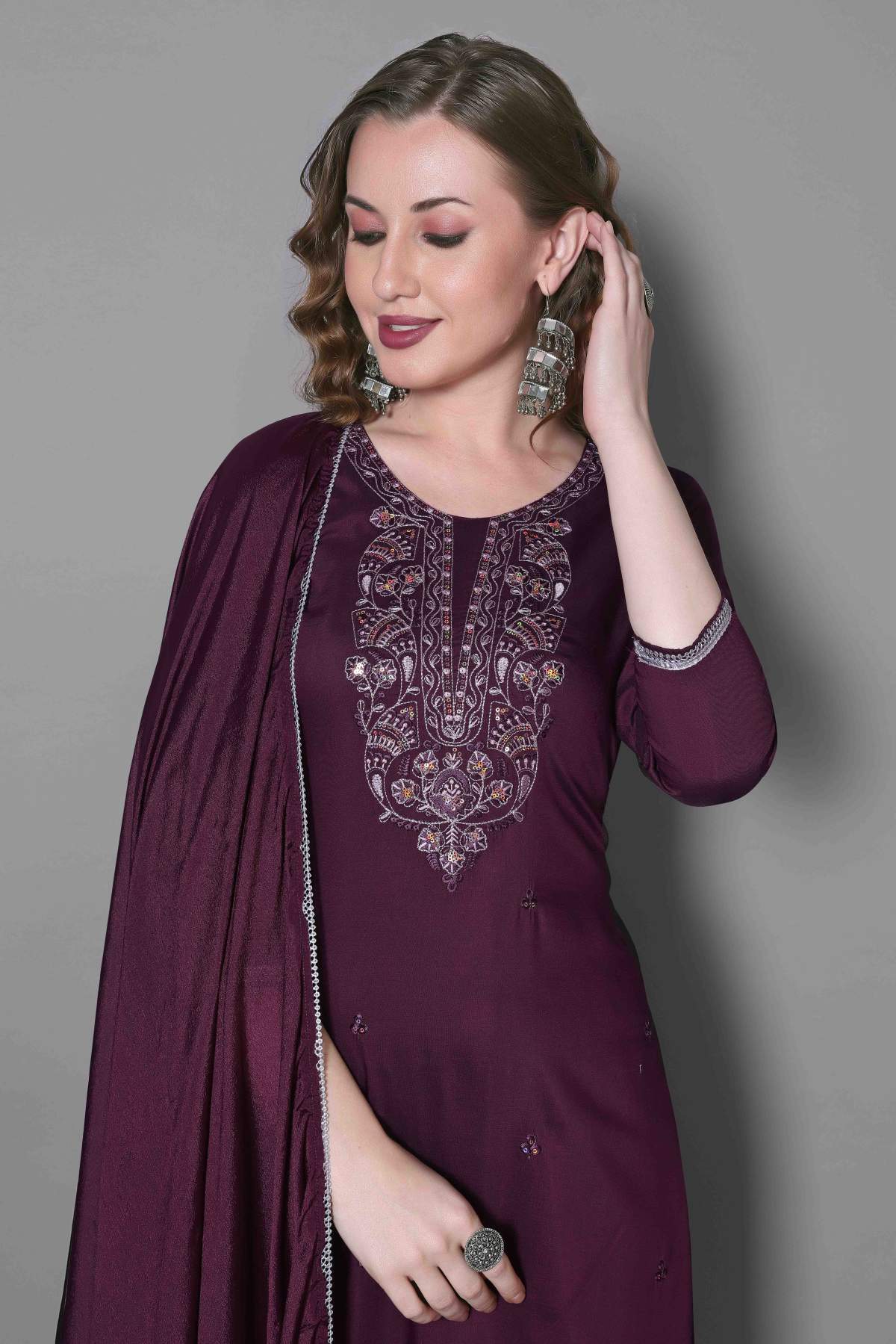 Embroidery Silk Blend Kurta Set