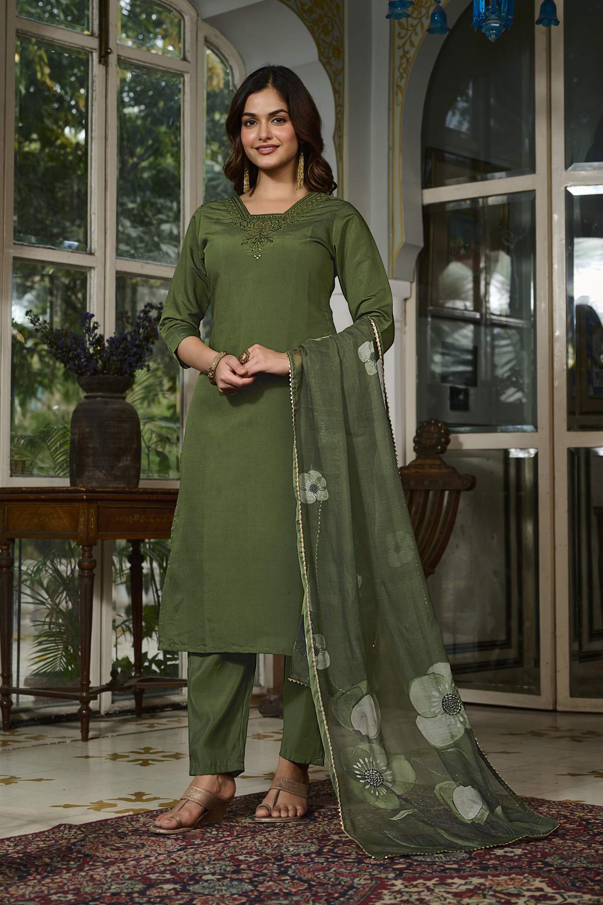 Embroidared Viscose Chanderi Kurta Set