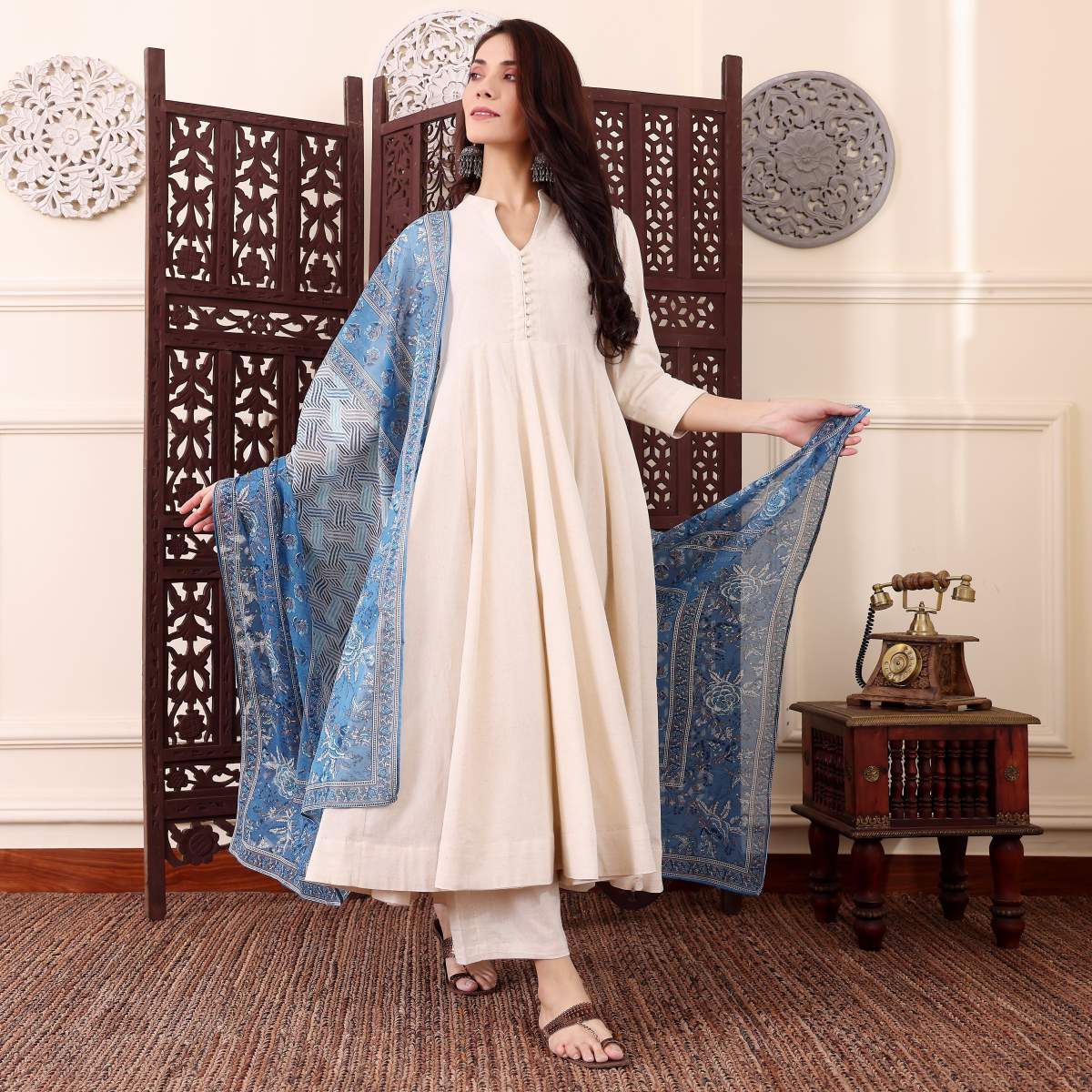 Embroidared Chanderi Silk Kurta Set