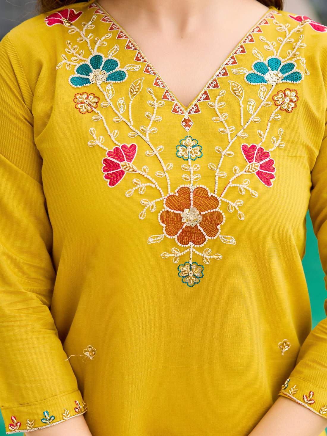 Embroidared Beads Viscose Gadhwal Kurta Set