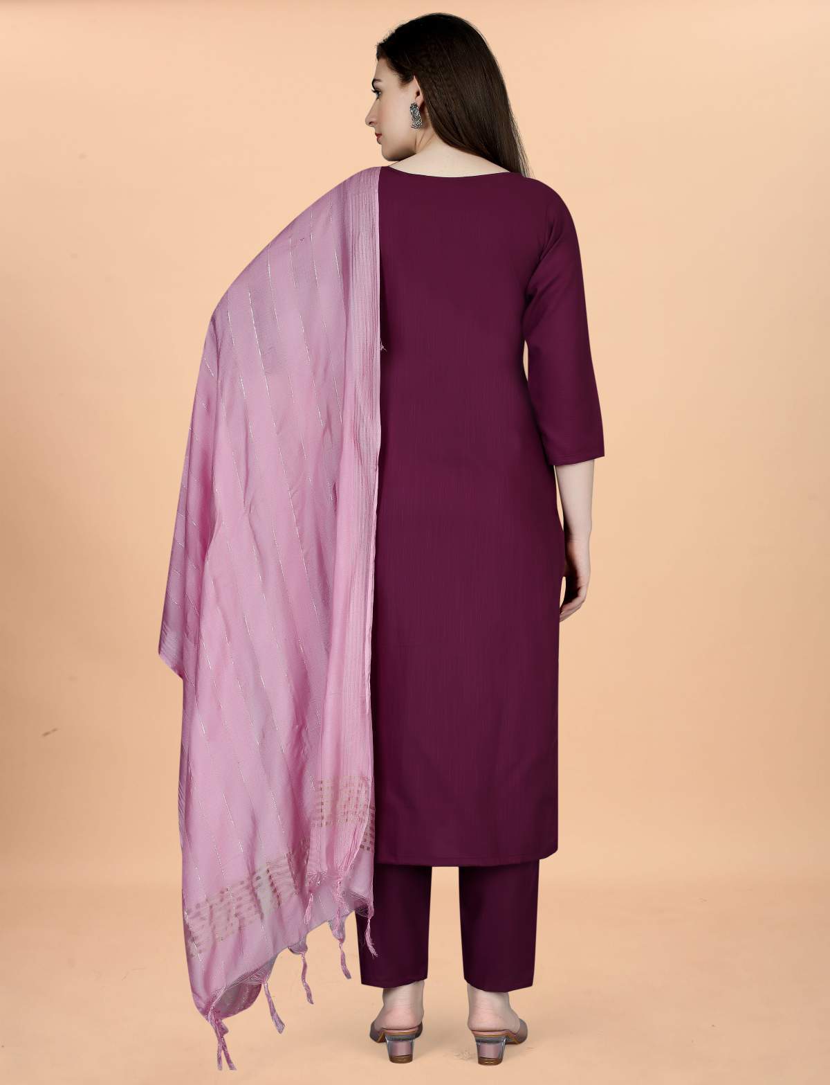 Embroidery Cotton Blend Kurta Set