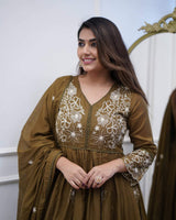 Embroidared Kurta Set