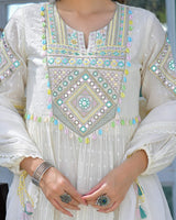 Pink Embroidared Flex Buti Cottan Kurta Set