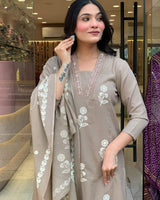 Cream Embroidared Cottan Kurta Set