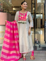 Pink Embroidared Silk Kurta Set