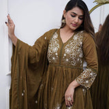 Embroidared Kurta Set