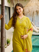 Lime Green Thread Rayon Slub Kurta Set with Dupatta V-Neck