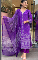 Printed & V-neck Embroidary French Crepe Kurta Set